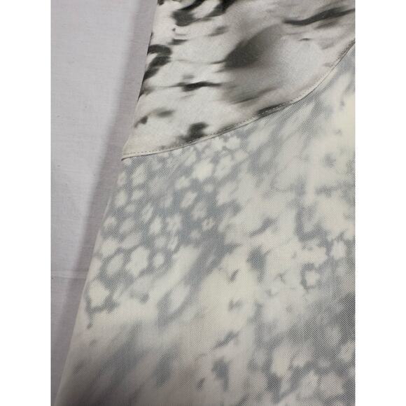 Lululemon Mesh Overlay High-Neck Dress Size 8 Gray Off White - Picture 11 of 15